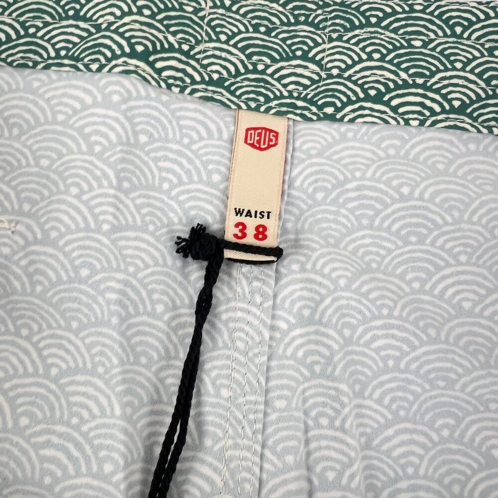 Deus ex machina  Nihon wave Board Shorts Size 38 Swim Trunks - Picture 8 of 8